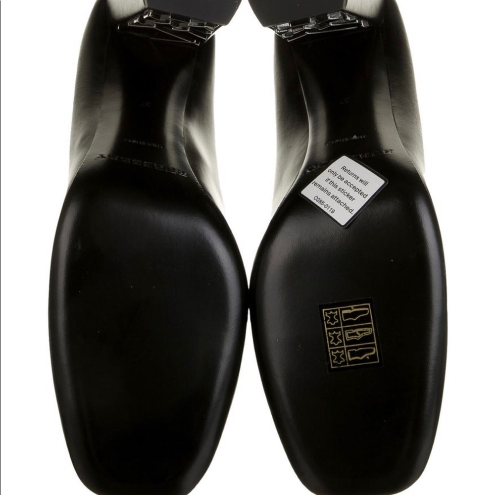 Authentic Leather Pumps - Picture 2 of 6